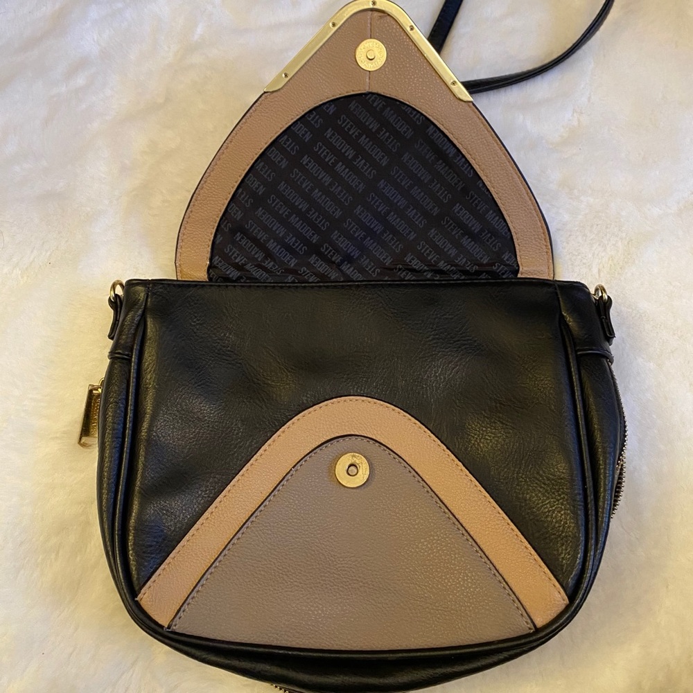 Steve Madden - Picture 2 of 6